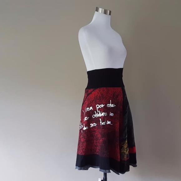 Skirt with Words Extra Small Elastic Waist - Picture 7 of 8